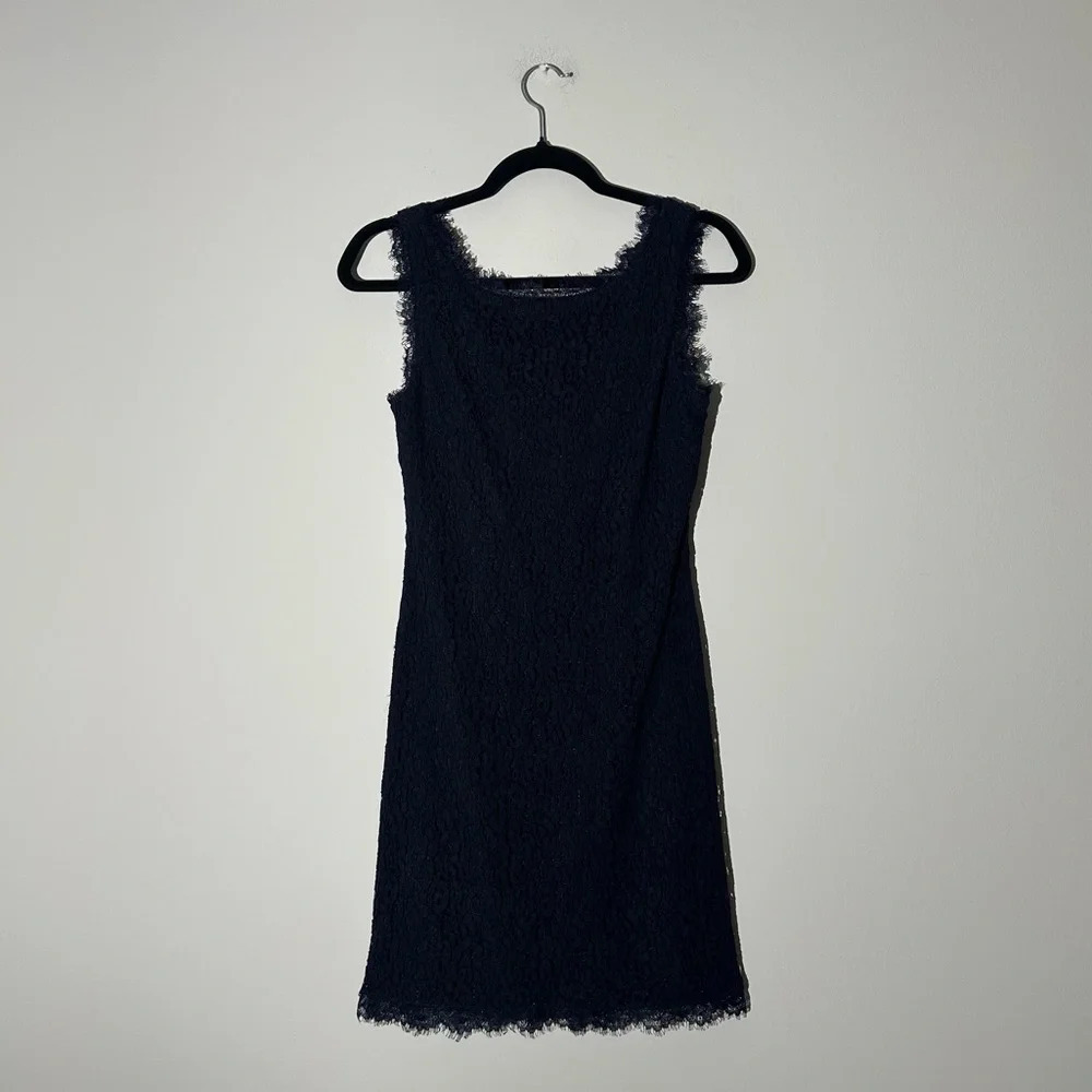 ONYX NITE Navy Blue Lace V-Back Party Sleeveless Cocktail Dress size 6